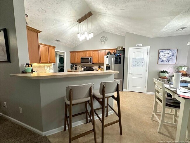 Building Photo - 2240 Sir Michael Dr