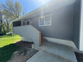 Building Photo - “Brand New Feel!” — Freshly Renovated 1 Bed with Modern Finishes