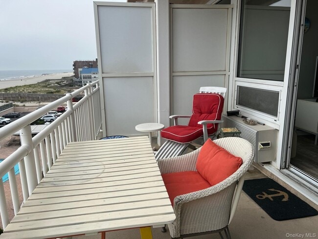 Building Photo - 830 Shore 5J