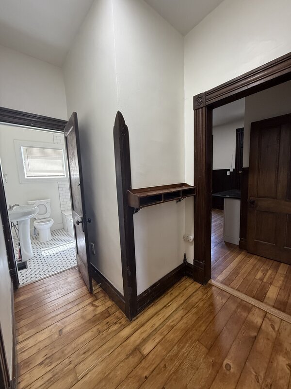 Building Photo - 187-189 E Whittier St