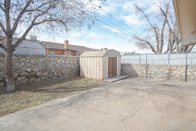 Building Photo - 3313 Cork Dr