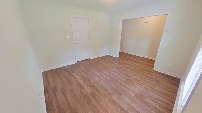 Building Photo - 6778 Buttermere Dr