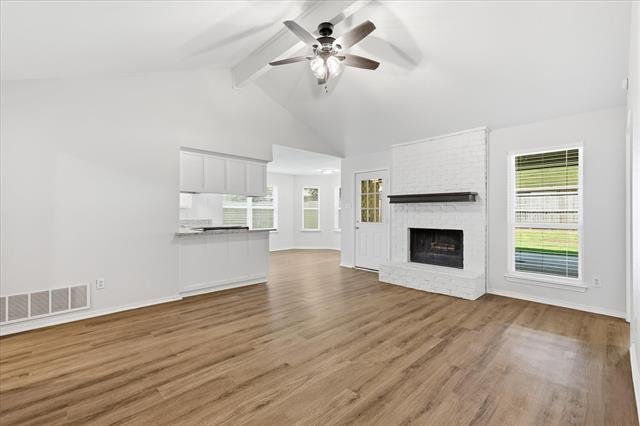 Building Photo - 7913 Pebblebrook Dr