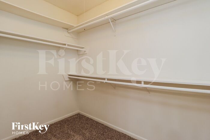 Building Photo - 22626 Guardsman Ln