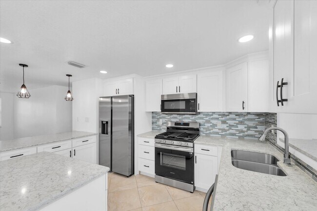 Building Photo - 5600 Bayou Grande Blvd NE
