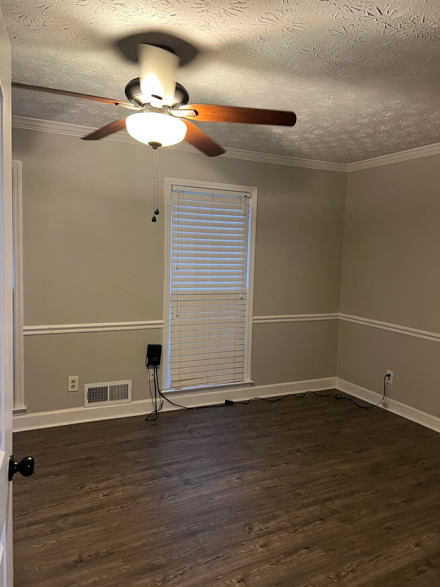 Building Photo - 1105 Sweetwater Cir