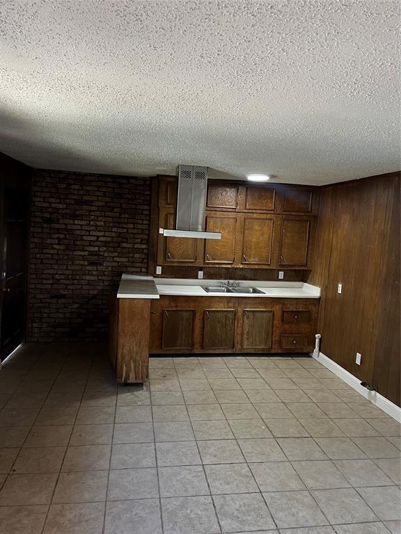 Building Photo - 5526 Stonewall St