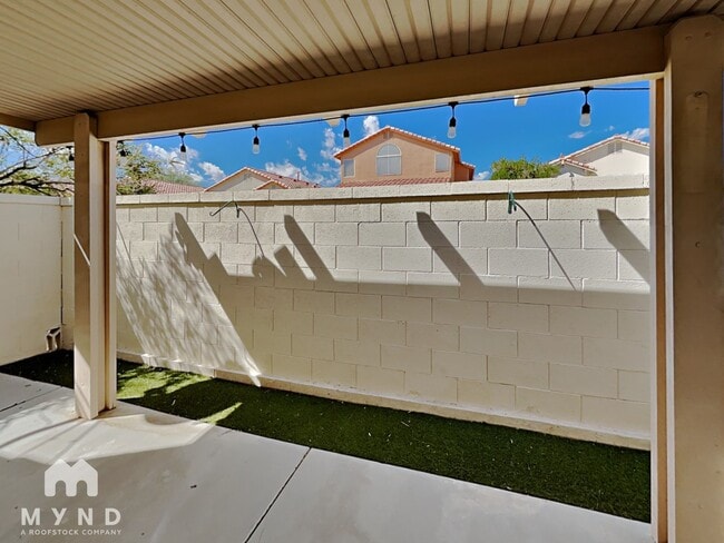 Building Photo - 8042 Laurena Ave