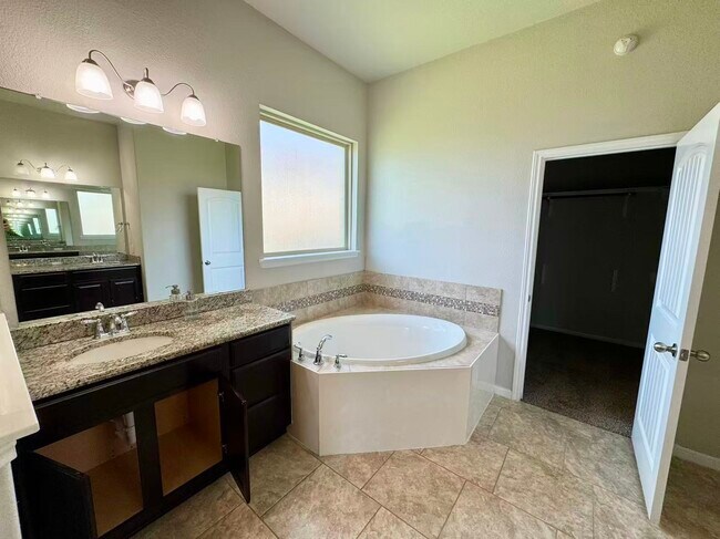 Building Photo - 28943 Grand Teton Ct