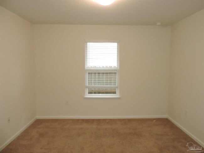 Building Photo - 5780 Blackhorse Cir