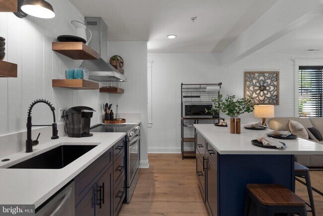 Building Photo - 1000 West St