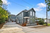 Building Photo - 588 S Willow Ave