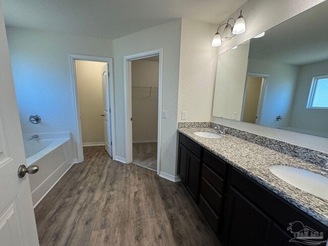 Building Photo - 4406 Thistle Pine Ct