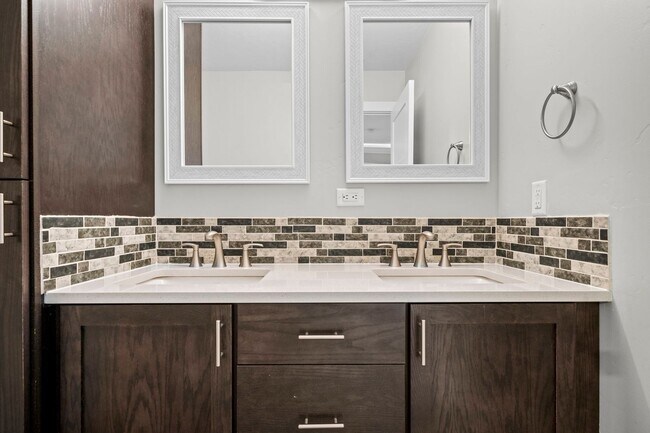 Building Photo - Introducing a Stunning 3 bedroom New Duplex! - Pets Welcome!