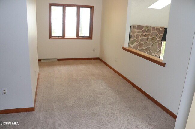 Building Photo - 98 Beaver Dam Rd