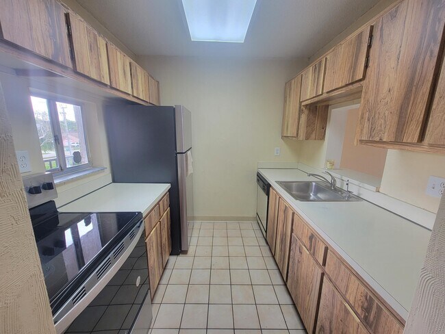 Building Photo - 7900 NW 50th St
