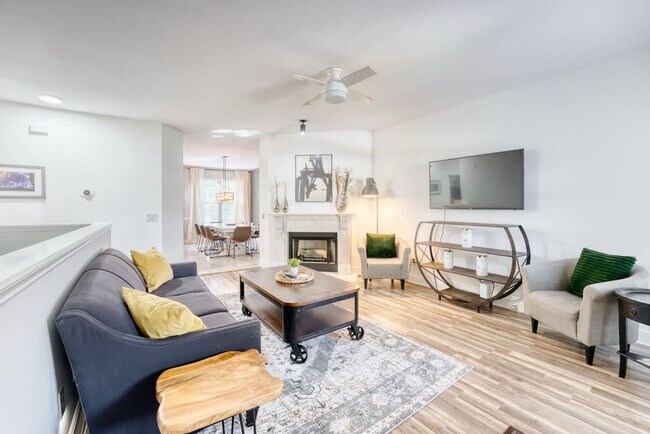 Building Photo - 1515 NW Bell Royal Ct