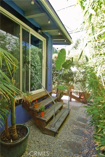 Building Photo - 545 1st St