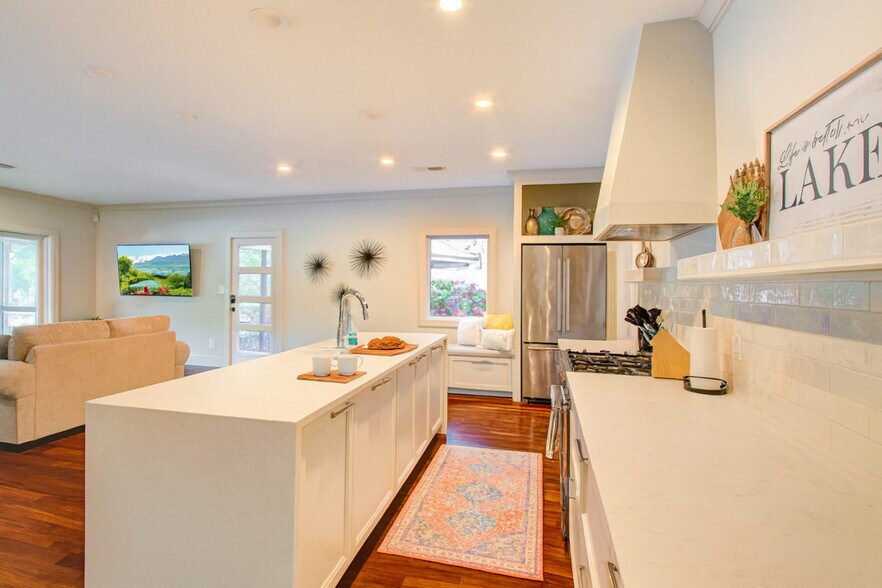 Building Photo - 11940 Springpoint Ln