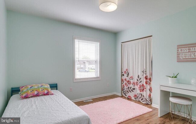 Building Photo - 10121 Cheswick Ct