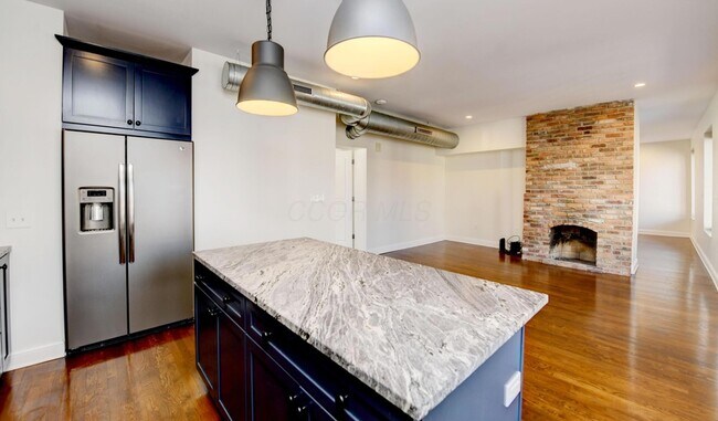 Building Photo - 65 S 5th St