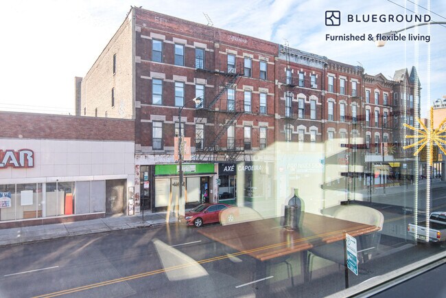 Building Photo - 1536 W Chicago Ave