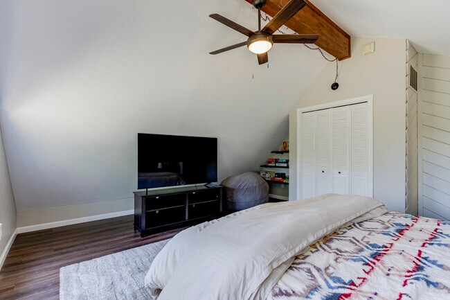 Building Photo - 758 Bigler Cir
