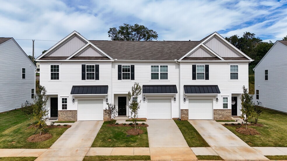 Building Photo - 18 Twiggs Ln