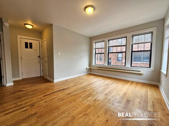 Building Photo - 1 bedroom in CHICAGO IL 60640