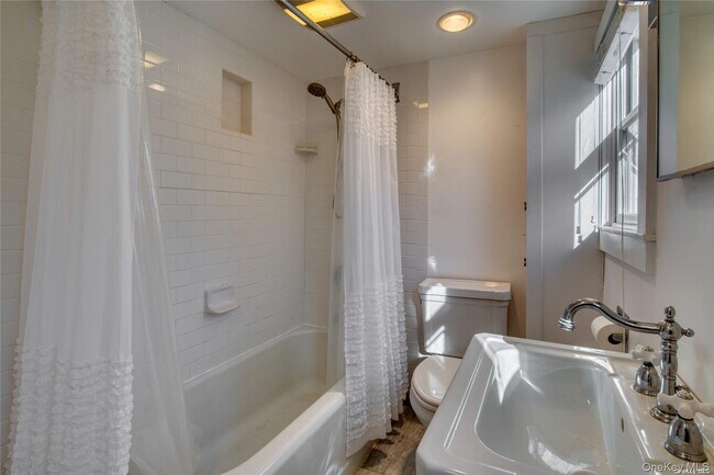 Building Photo - 500 Stephensons Rd