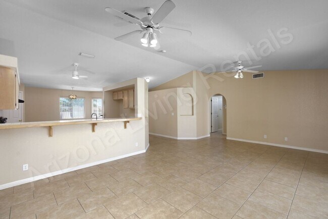 Building Photo - THREE CAR POOL HOME