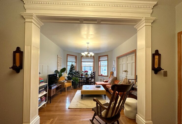 Building Photo - 25 Gibbs St