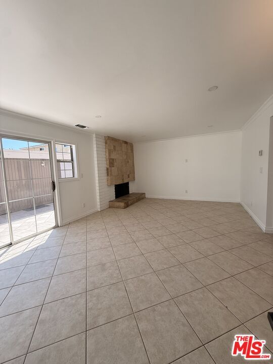 Building Photo - 18110 Killion St