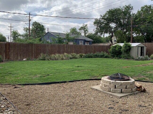 Building Photo - Beautiful Newly Updated Home in Tech Terrace