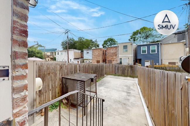 Building Photo - 437 Pitman Pl