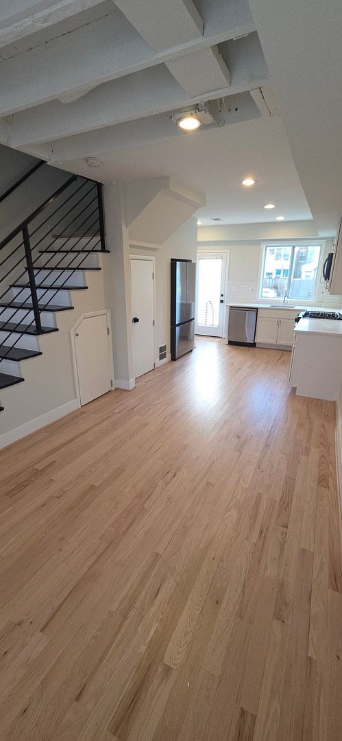 Building Photo - NEWLY RENOVATED HOME - Capitol Hill/Lincoln Park