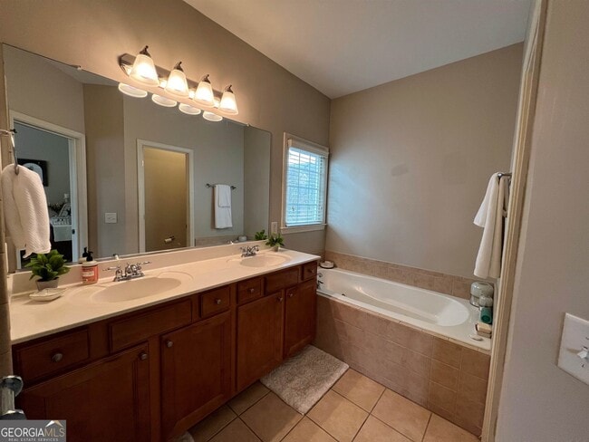 Building Photo - 5282 Kershaw Ct SE