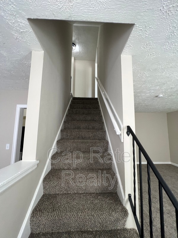 Building Photo - 57 N Waverly St