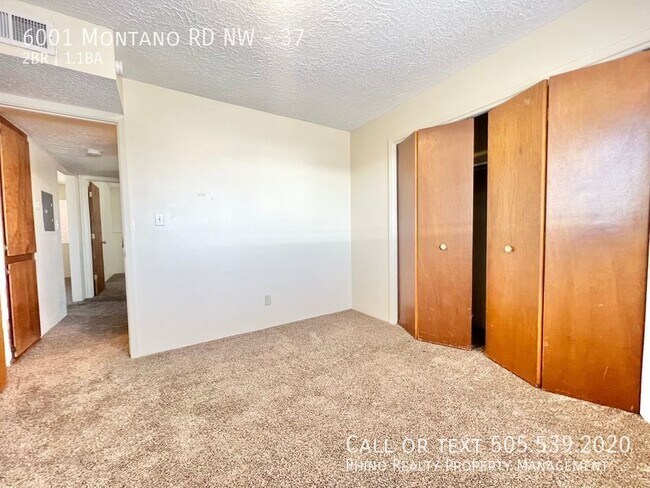 Building Photo - 6001 Montaño Rd NW