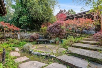 Building Photo - 385 Moraga Ave