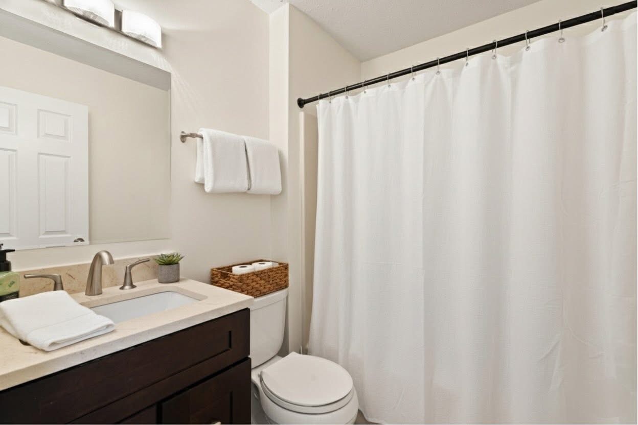 Building Photo - 1216 Whitehorse Vale Dr