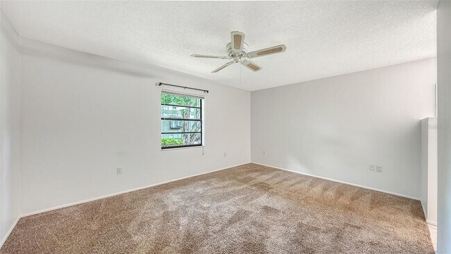 Building Photo - 5010 Barrington Cir