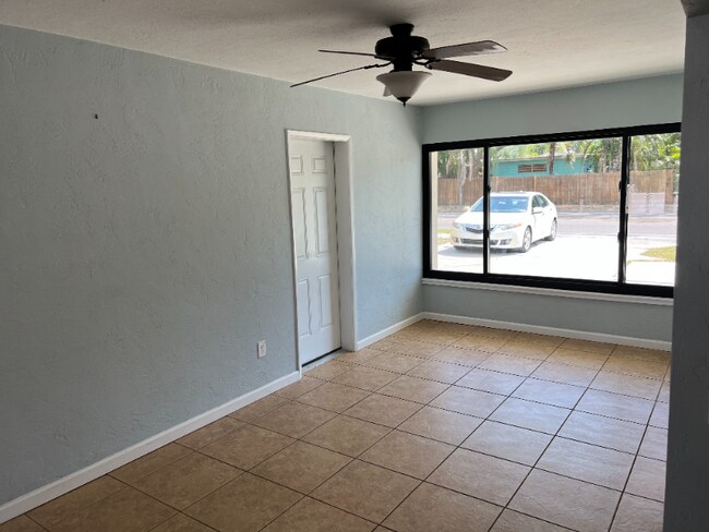 Building Photo - 1748 Bayshore Blvd