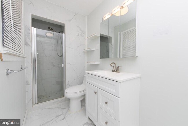 Building Photo - 332 Woodbine St