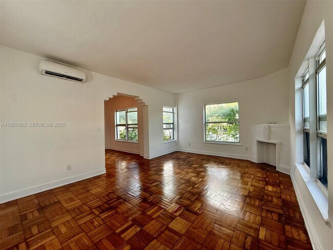 Building Photo - 4035 Meridian Ave