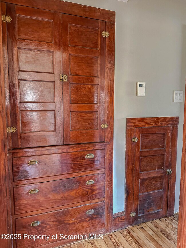 Building Photo - 1332 Lacka Trl
