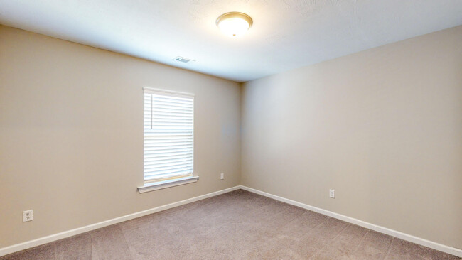Building Photo - 912 Williford Run Dr