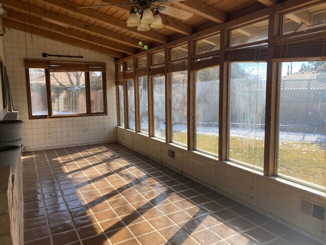 Building Photo - 2523 Claremont Ct NE