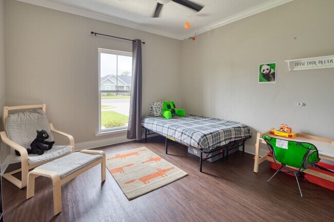 Building Photo - Elegant Modern Farmhouse in High Springs