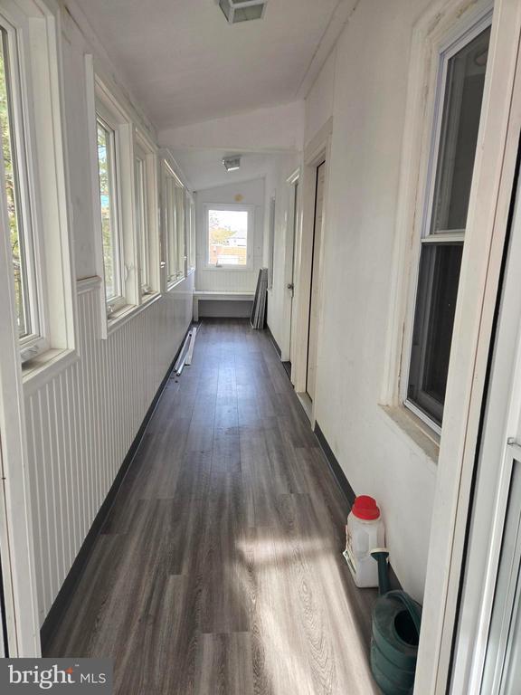 Building Photo - 130 S Broadway